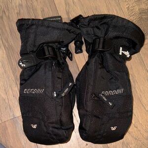 Gordini Black Kids Mittens